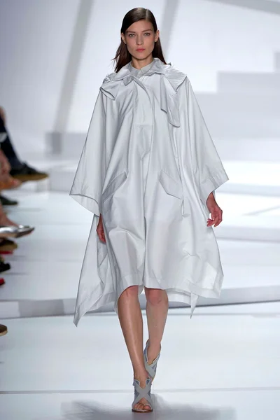 Look 7
